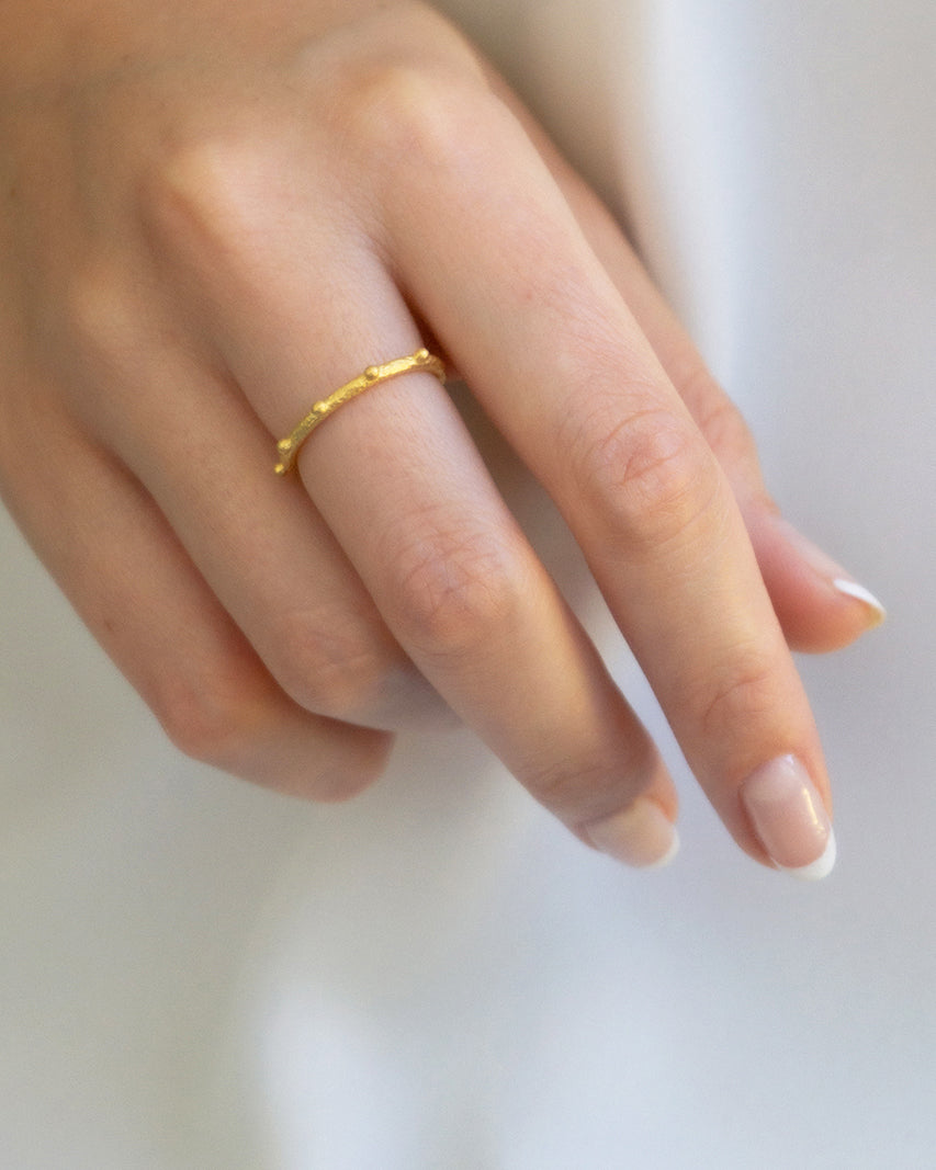 Dots ring
