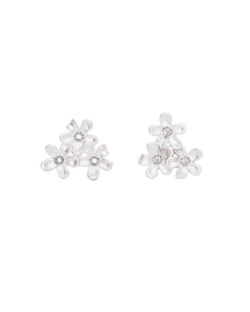 Gardenia stud