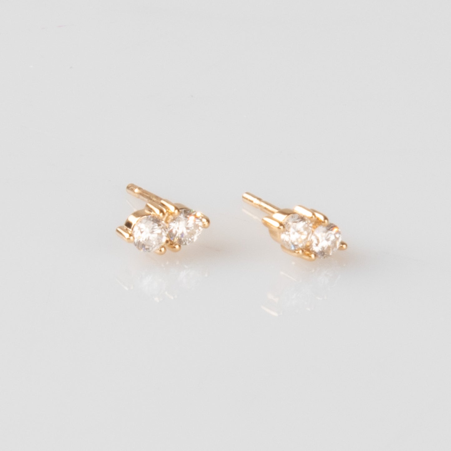 Double stud diamond