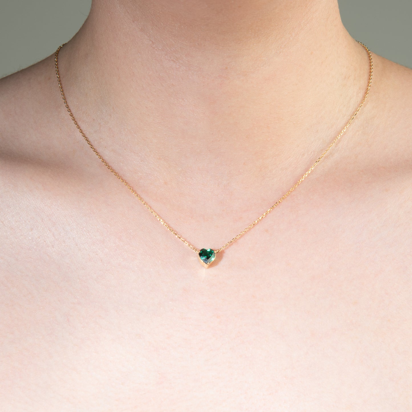 Collar esmeralda corazon