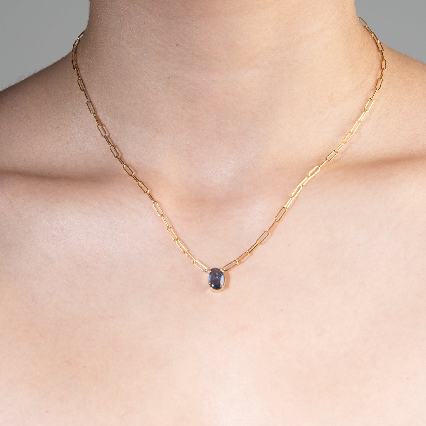 Collar zafiro azul cadena