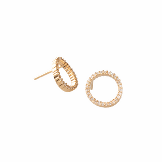 Arete de circulo con diamantes de laboratorio (.224ct)