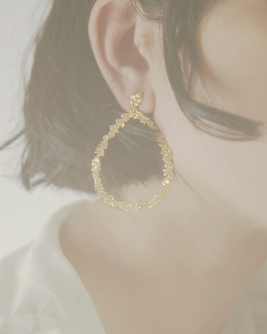 Alissum Earring
